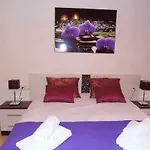 Barco De Chanquete Rent Malaga 아파트